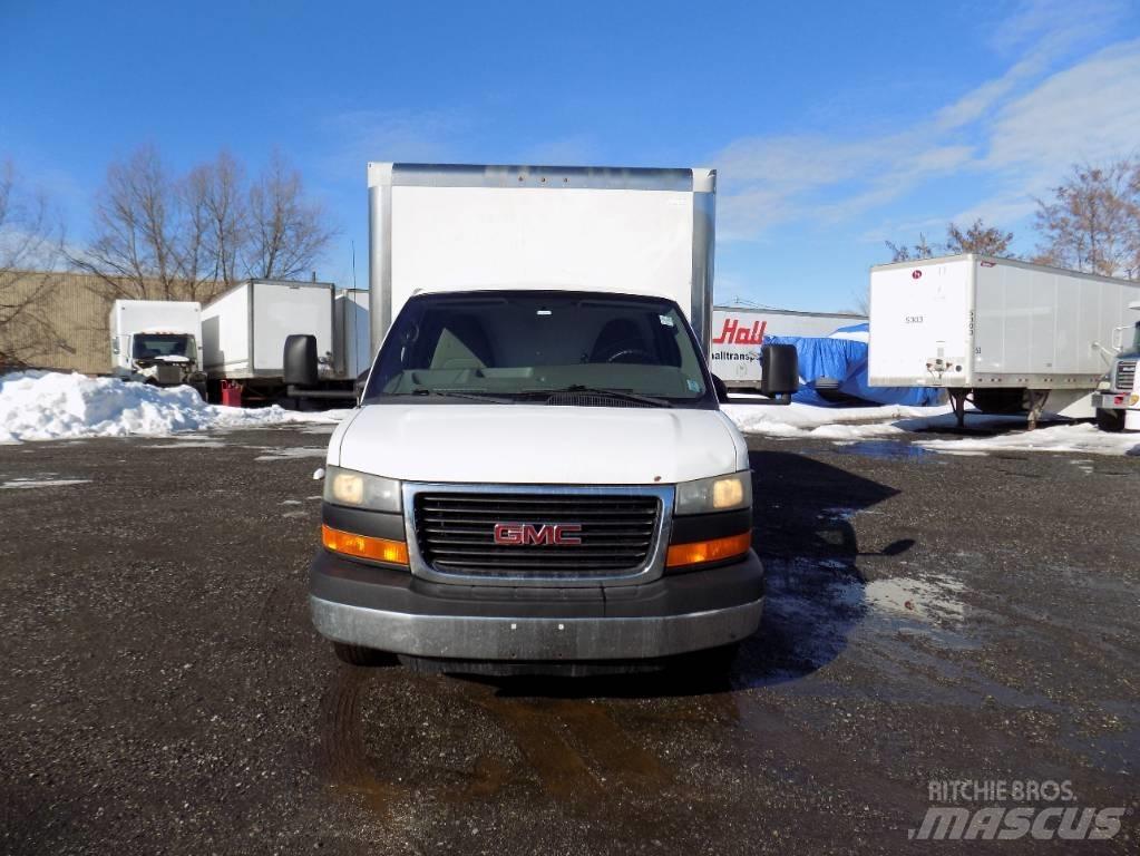 GMC Savana Skříňová nástavba