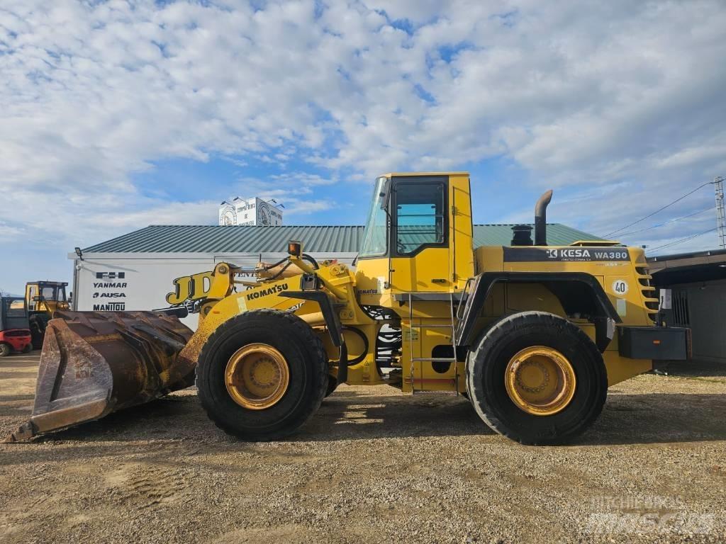 Komatsu WA 380-3H Kolové nakladače