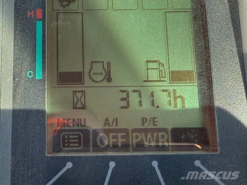 John Deere 30G Mini rýpadla < 7t