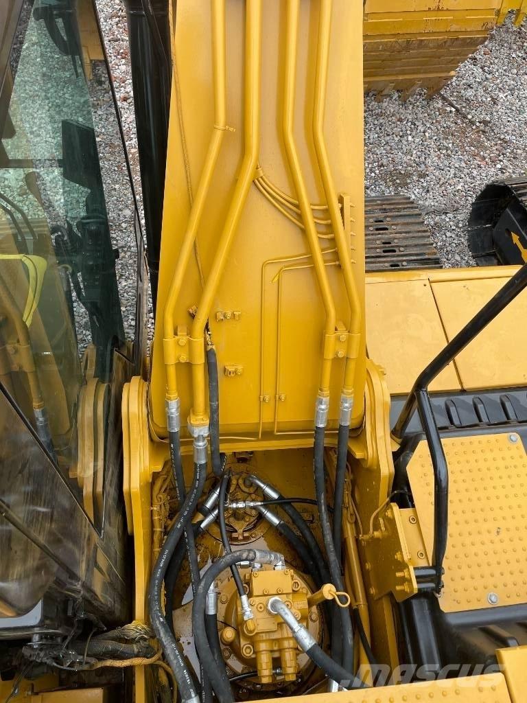 CAT CAT323GX Midi rýpadla 7t - 12t