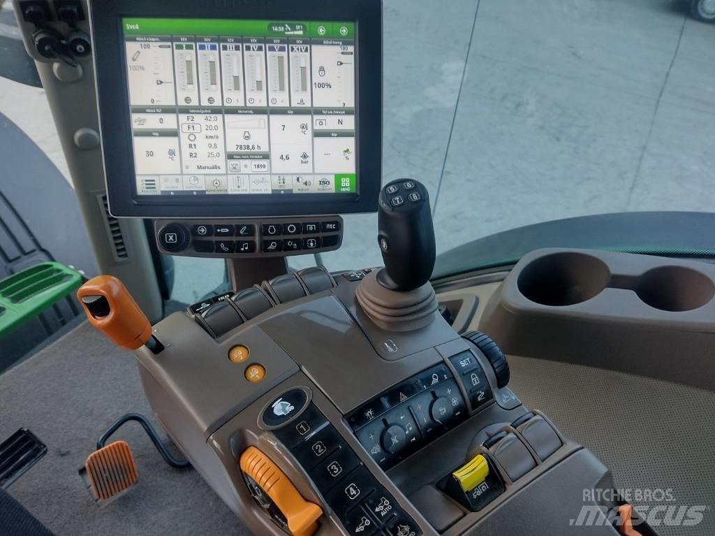John Deere 7210 R Traktory