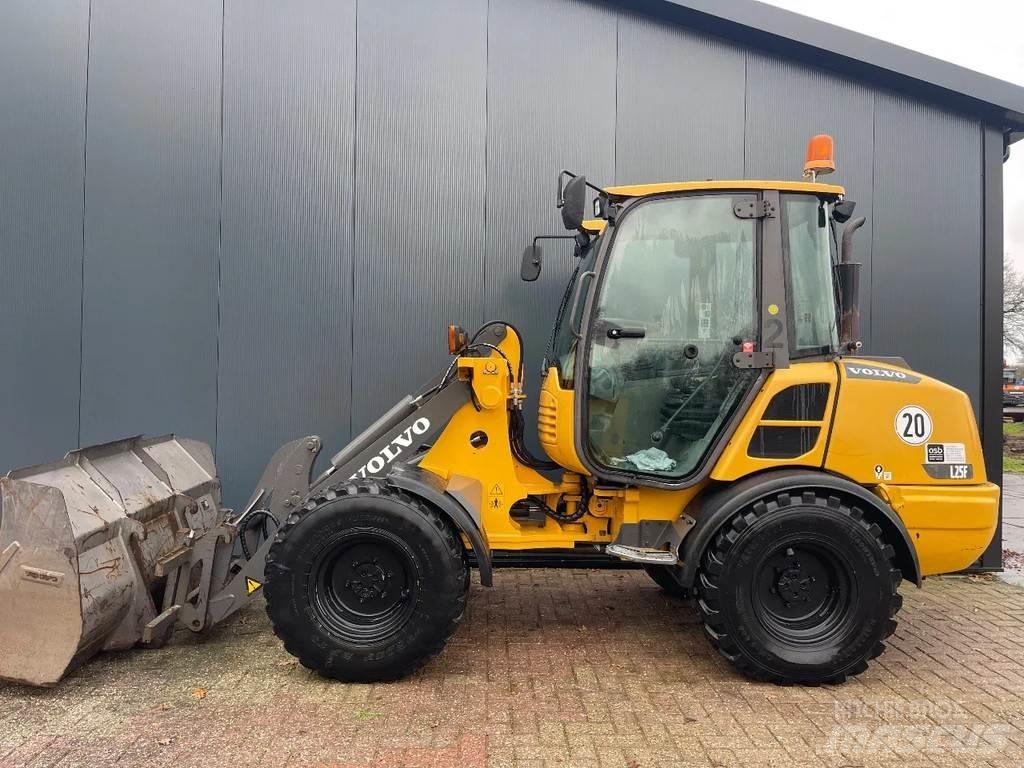Volvo L25f Kolové nakladače
