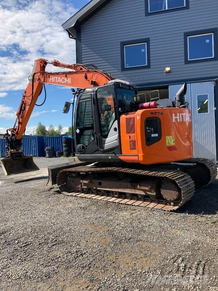 Hitachi ZX 135 US-6 Pásová rýpadla