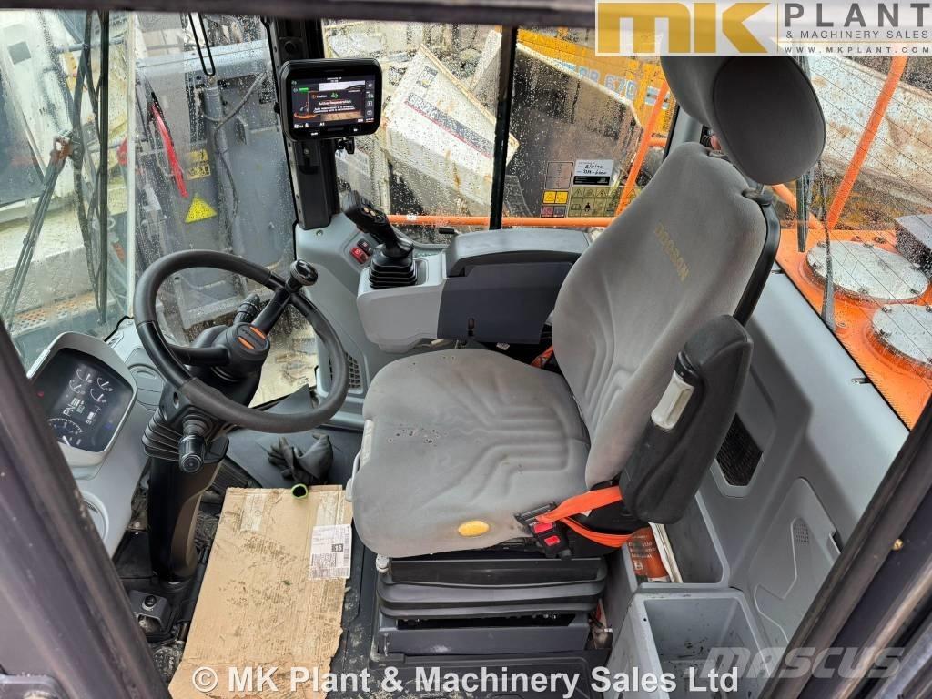 Doosan DL 320-7 Kolové nakladače