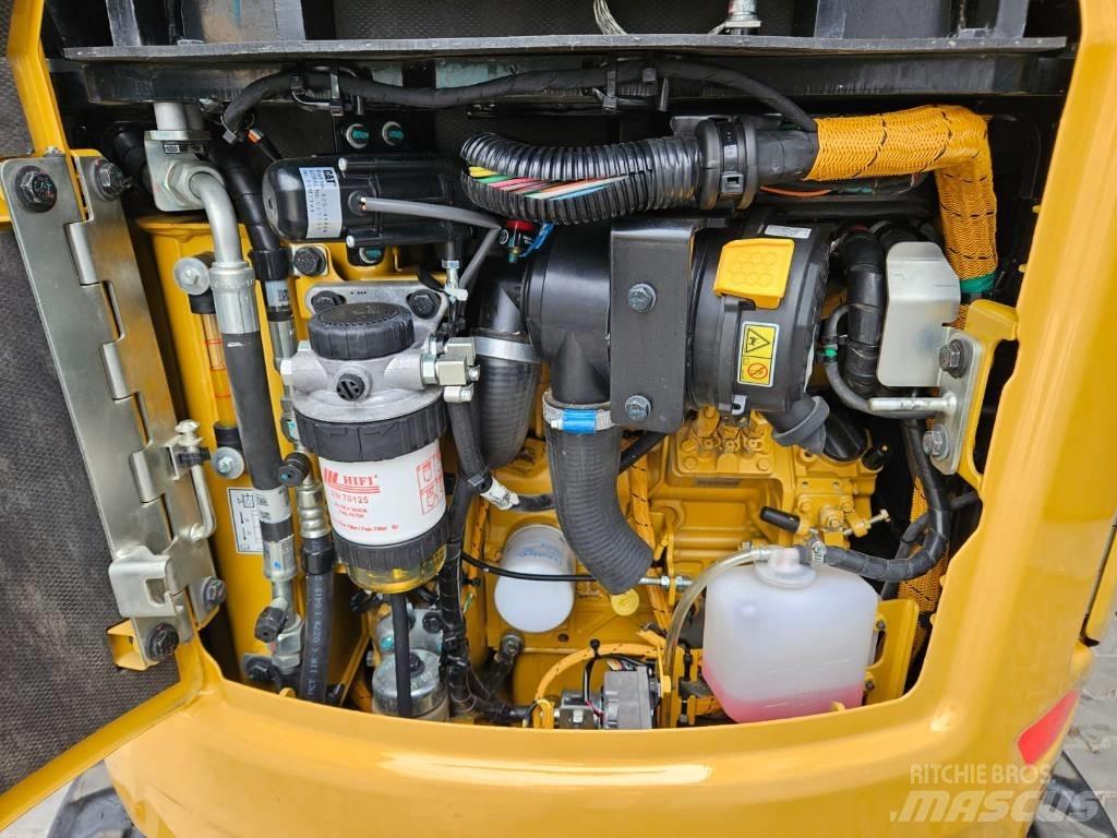 CAT 301.8 Mini rýpadla < 7t