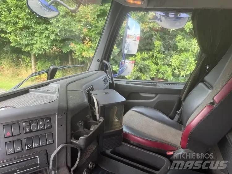 Volvo FMX 500 8x4 Lanový nosič kontejnerů