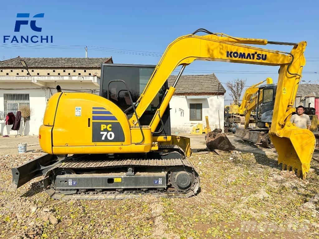 Komatsu PC 70 Pásová rýpadla