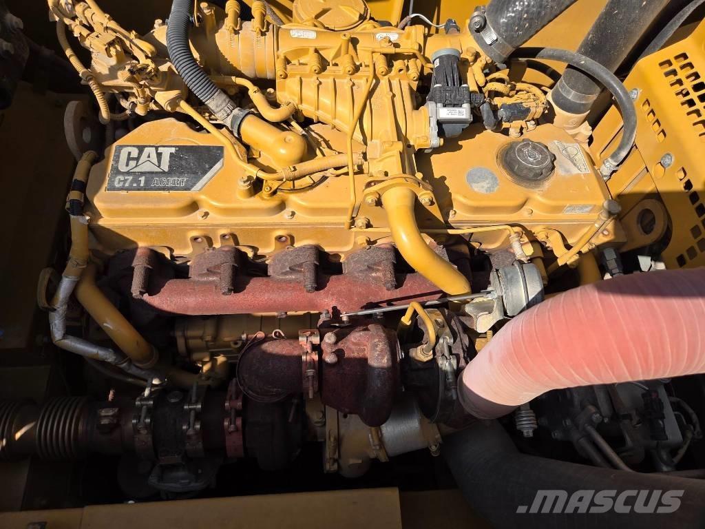 CAT 330FL Pásová rýpadla