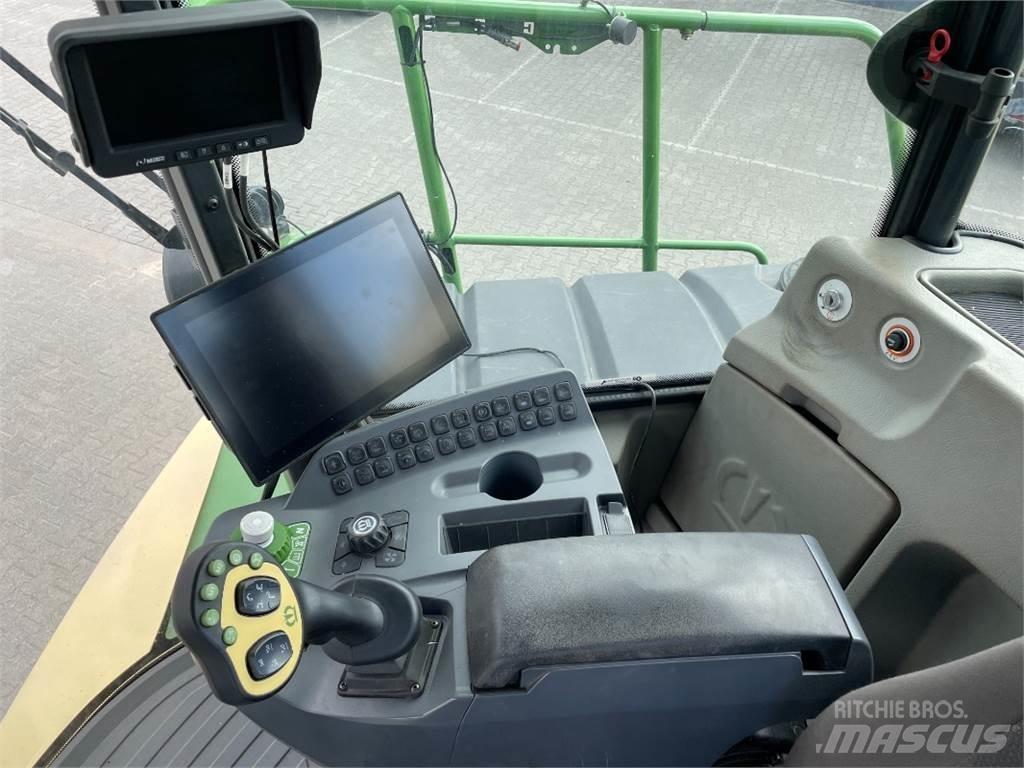 Krone BiG X 780 Sklízecí řezačka