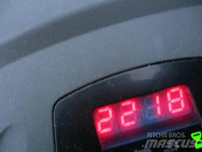 Toyota LPE 250 Nízkozdvižný vozík s plošinou