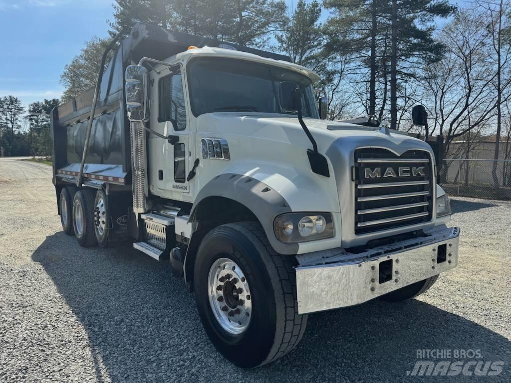 Mack GU433 Sklápěče