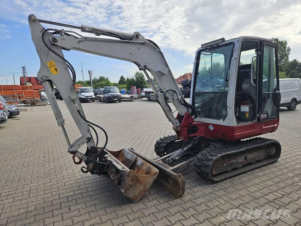 Takeuchi TB 235 Mini rýpadla < 7t