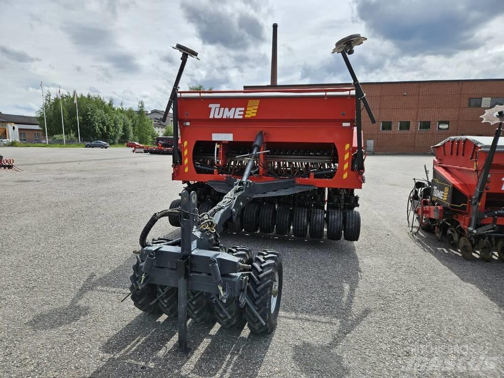 Tume Nova Combi 3000 Kombinované secí stroje