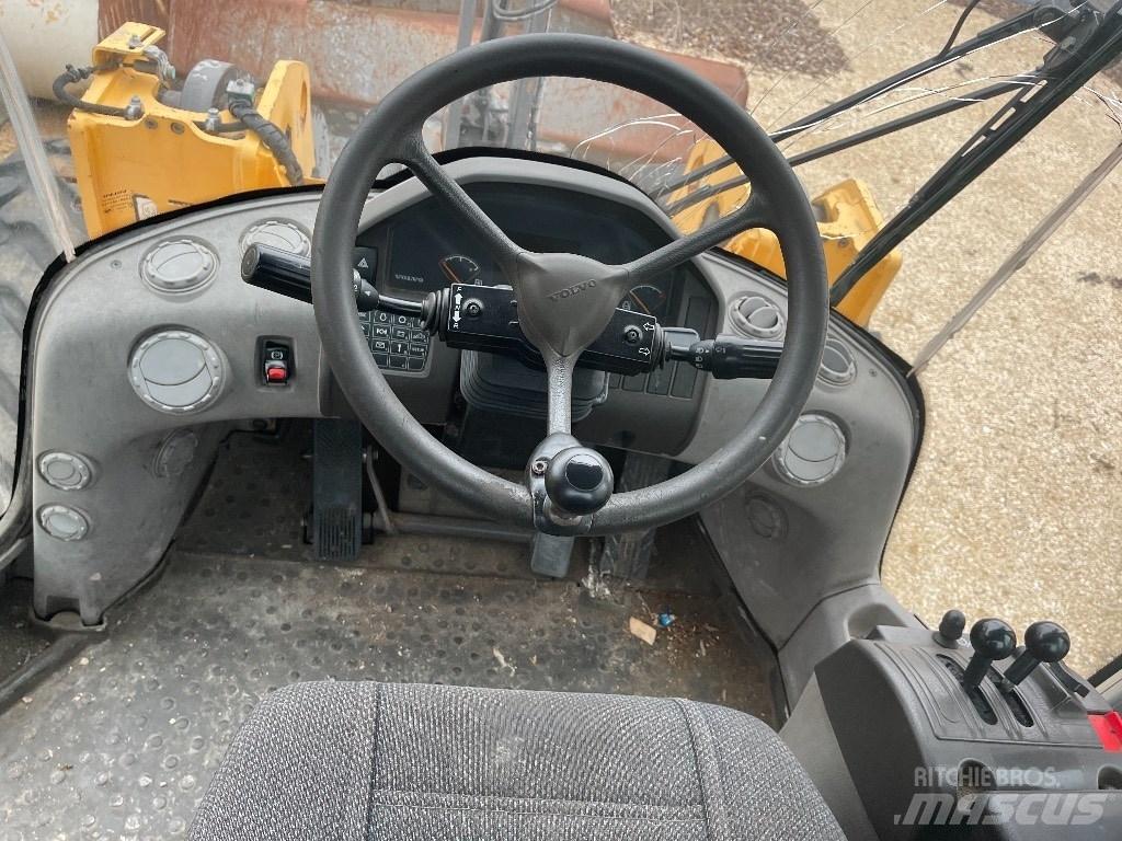 Volvo L 90 G Kolové nakladače