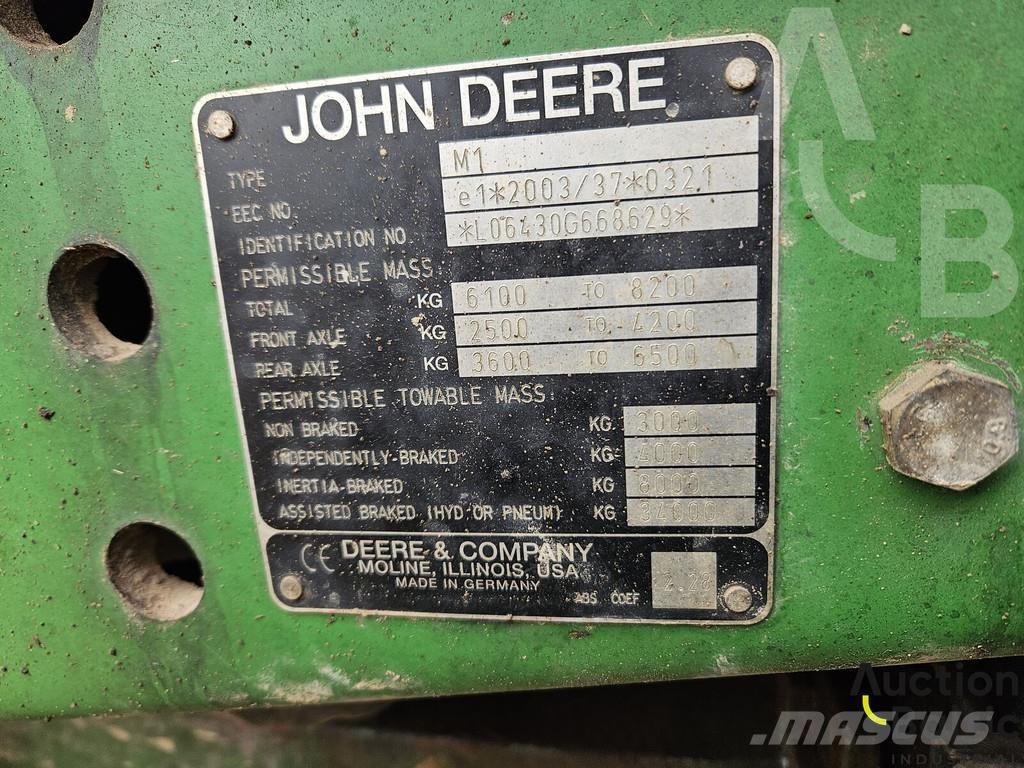 John Deere 6430 Traktory