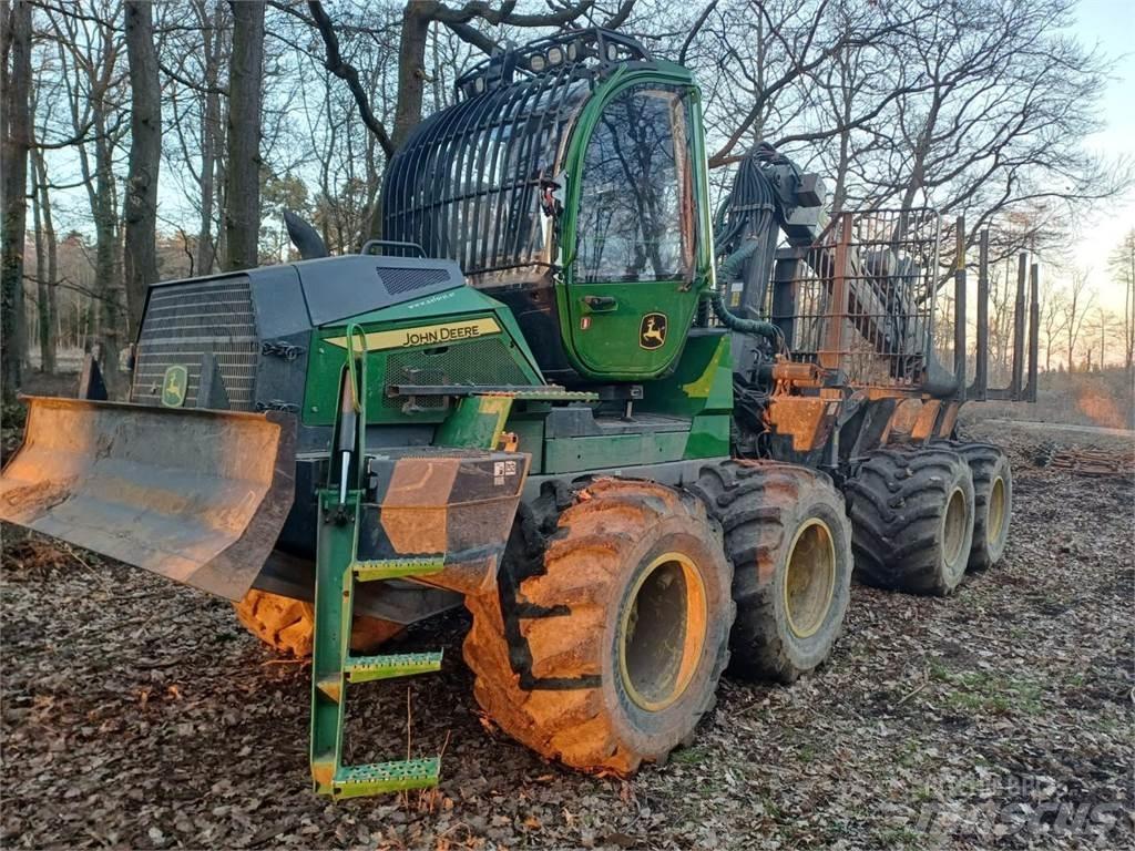 John Deere 1010 G Vyvážecí traktory