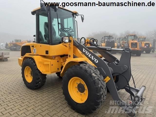 Volvo L 30 G Kolové nakladače