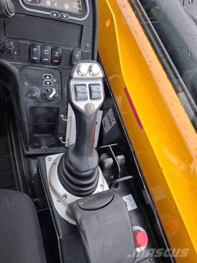 JCB 540-140 Teleskopické manipulátory