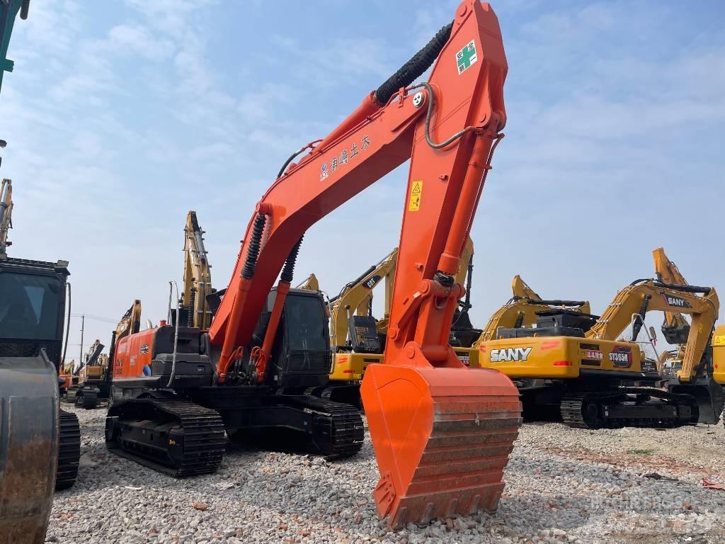 Hitachi ZX 360 Pásová rýpadla