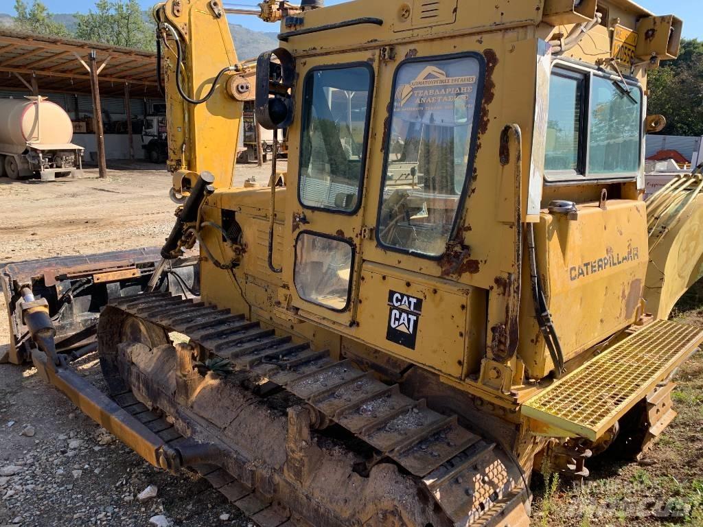 CAT D5B Pásové dozery