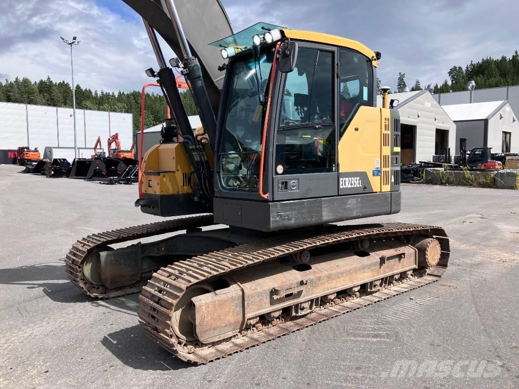 Volvo ECR 235 E Pásová rýpadla