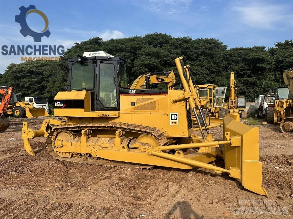 CAT D7G Pásové dozery