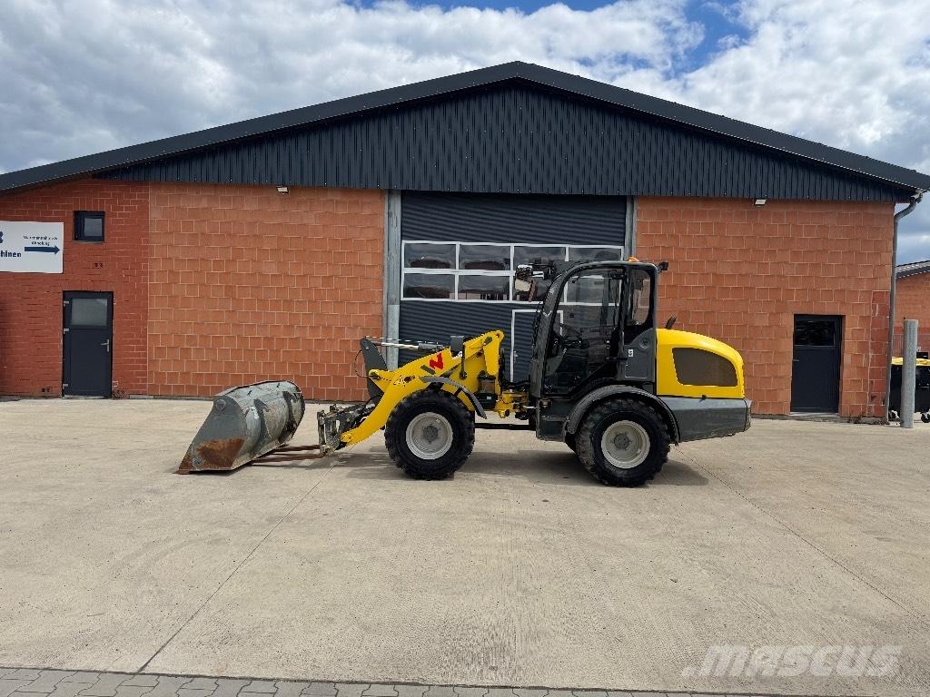 Wacker Neuson WL 44 Kolové nakladače