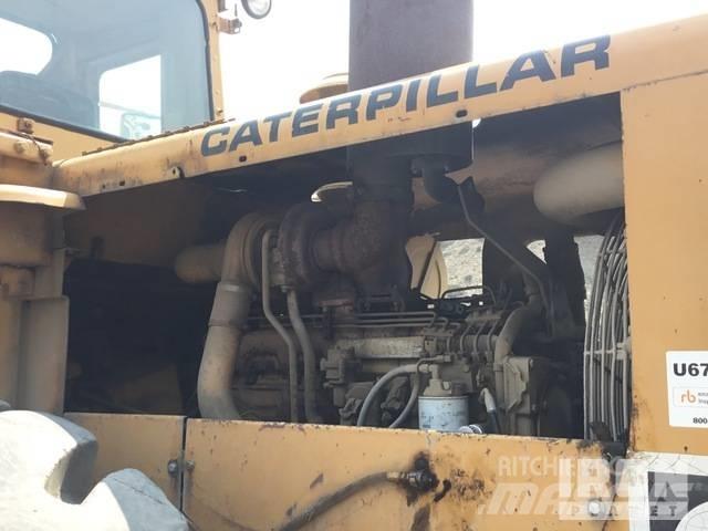 CAT 980 B Kolové nakladače