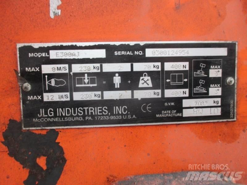 JLG E 300 AJ Kloubové plošiny