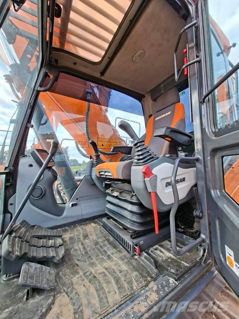 Doosan DX255LC-5 Pásová rýpadla