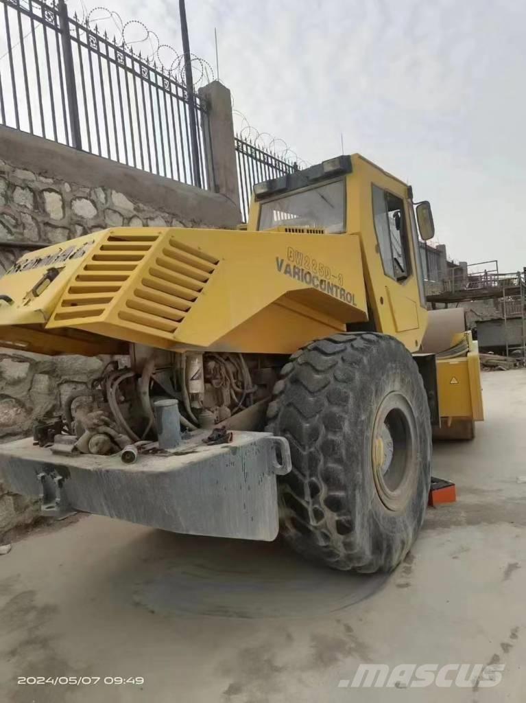 Bomag bw225d-3 Tandemové válce