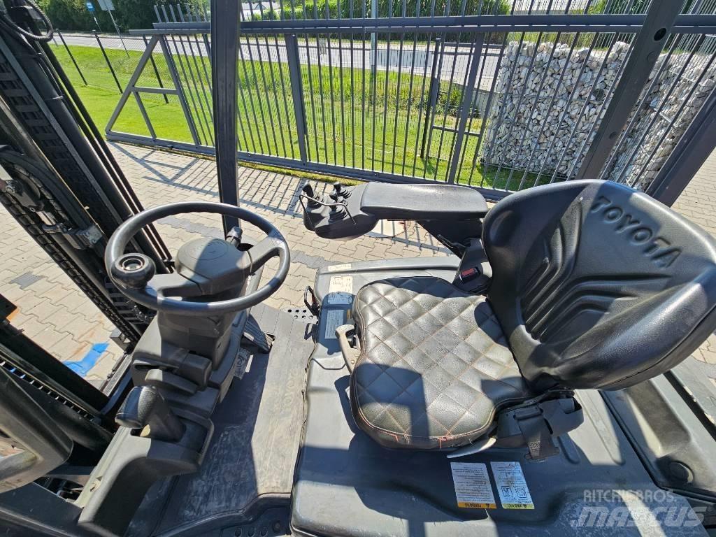Toyota 8 FBET 18 Akumulátorové vozíky