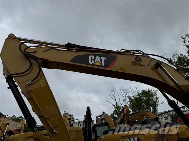 CAT 320 D2L Pásová rýpadla