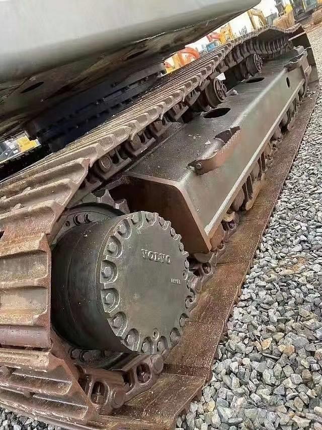 Volvo EC 360 Pásová rýpadla