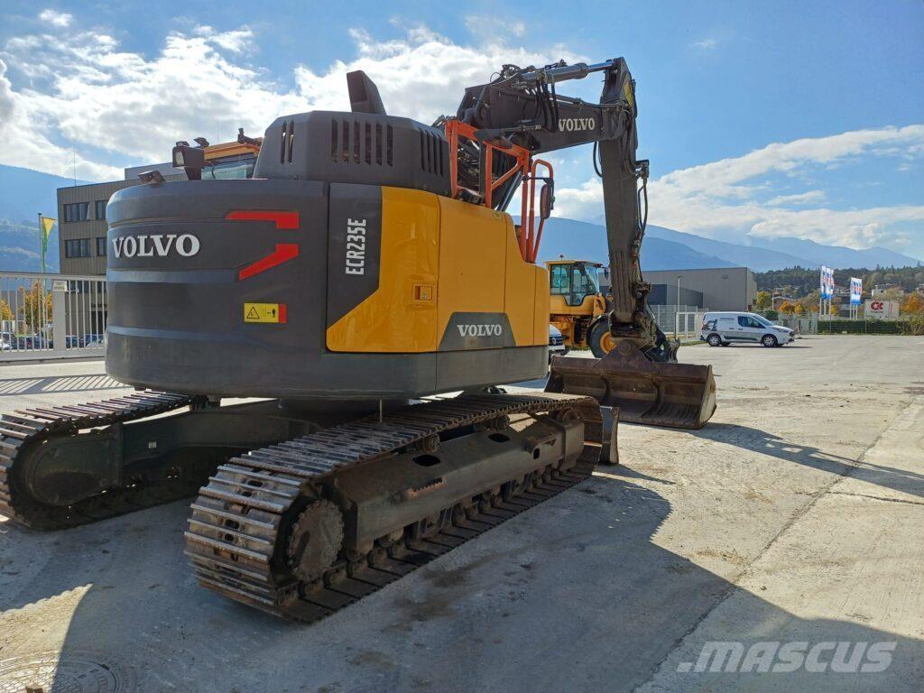 Volvo ECR235EL Pásová rýpadla