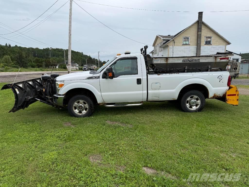 Ford F 350 Další