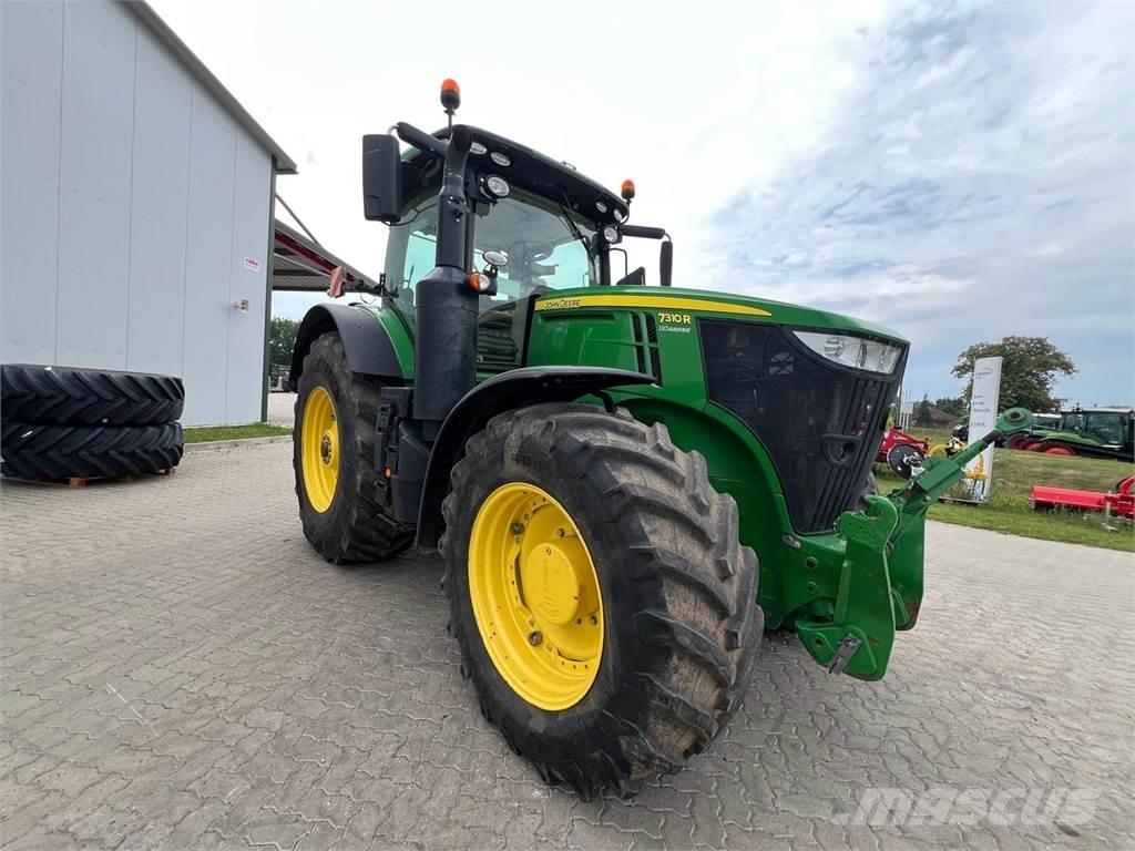 John Deere 7310 R Traktory