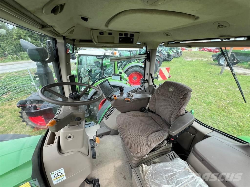 John Deere 7310 R Traktory