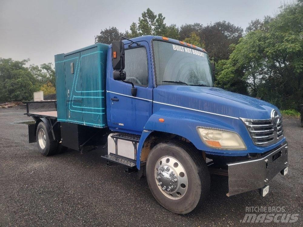 Hino 338 Valníky/Sklápěcí bočnice