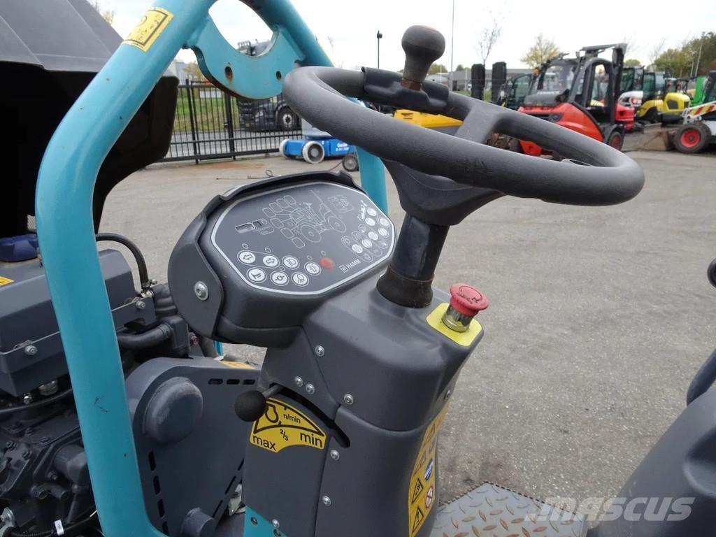 Hamm HD12VV Tandemové válce