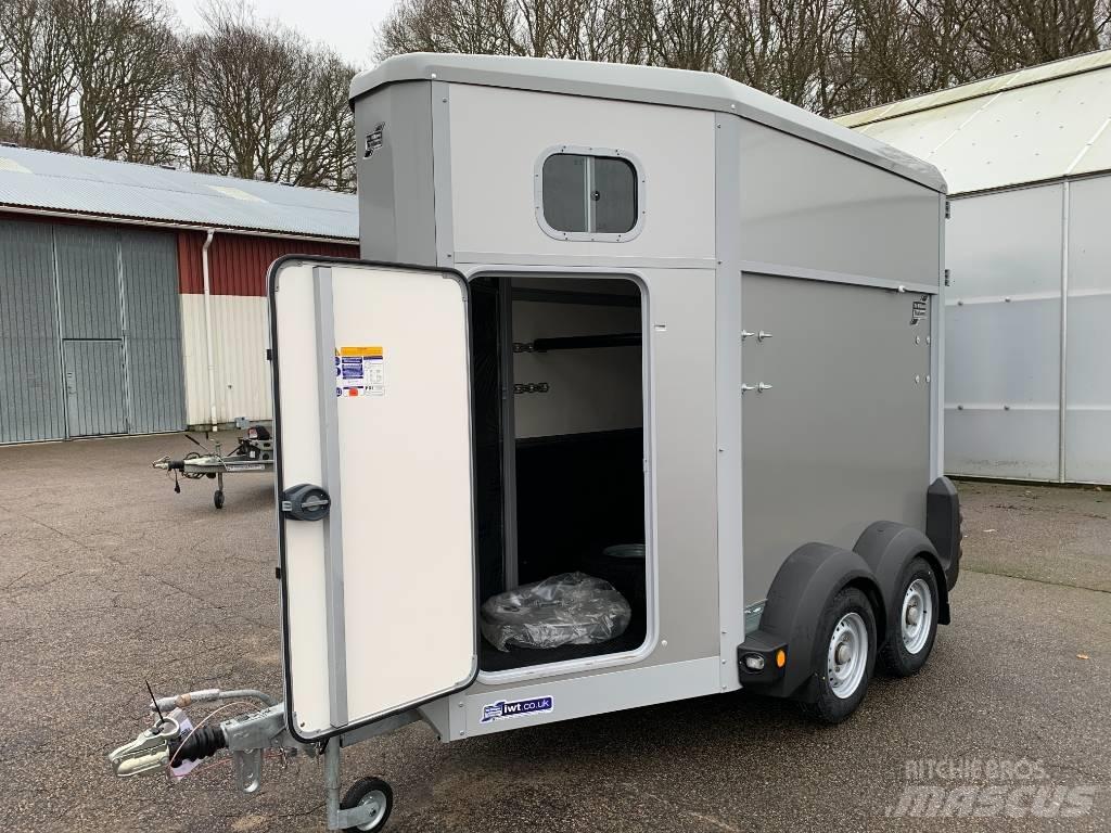 Ifor Williams HB403 Přívěsy pro přepravu zvířat