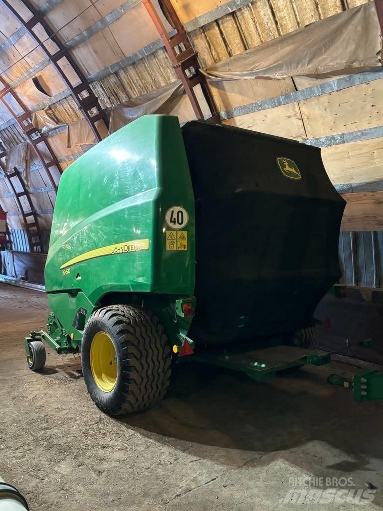 John Deere 960 Lis na válcové balíky