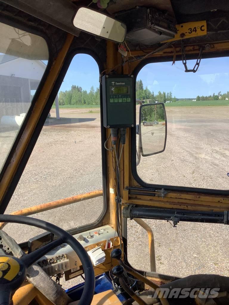 CAT 966 C Kolové nakladače