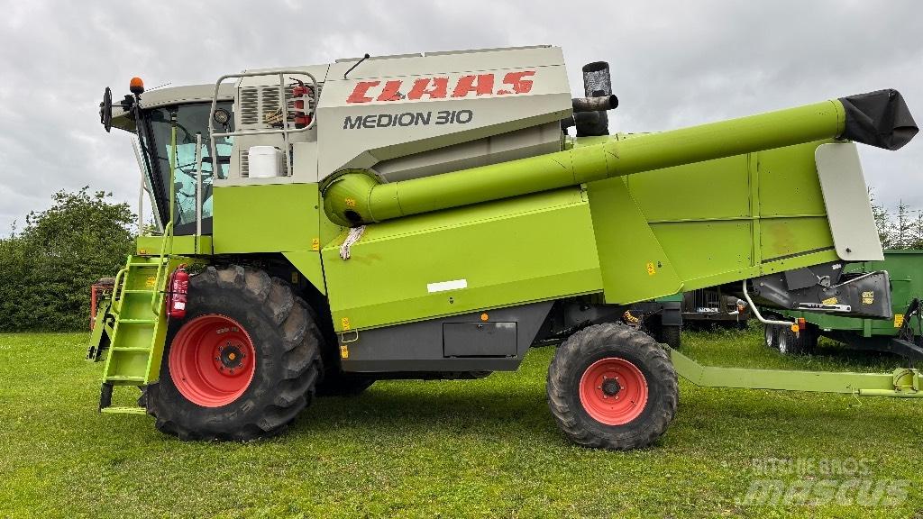 CLAAS Medion 310 Sklízecí mlátičky