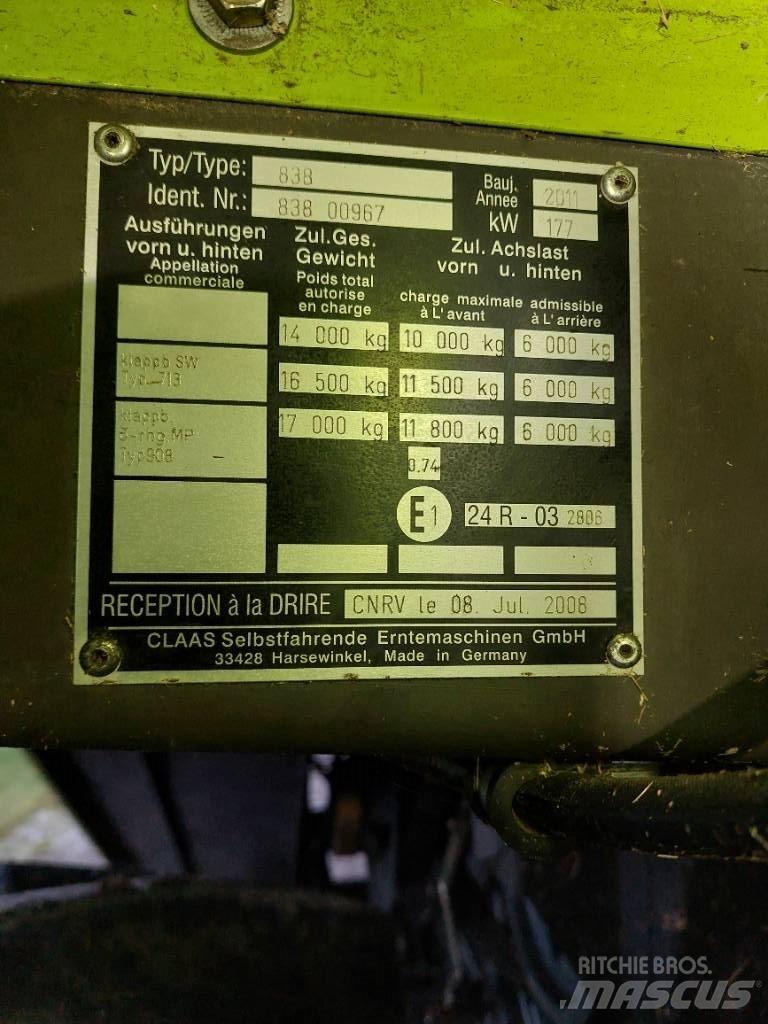 CLAAS Tucano 430 Sklízecí mlátičky