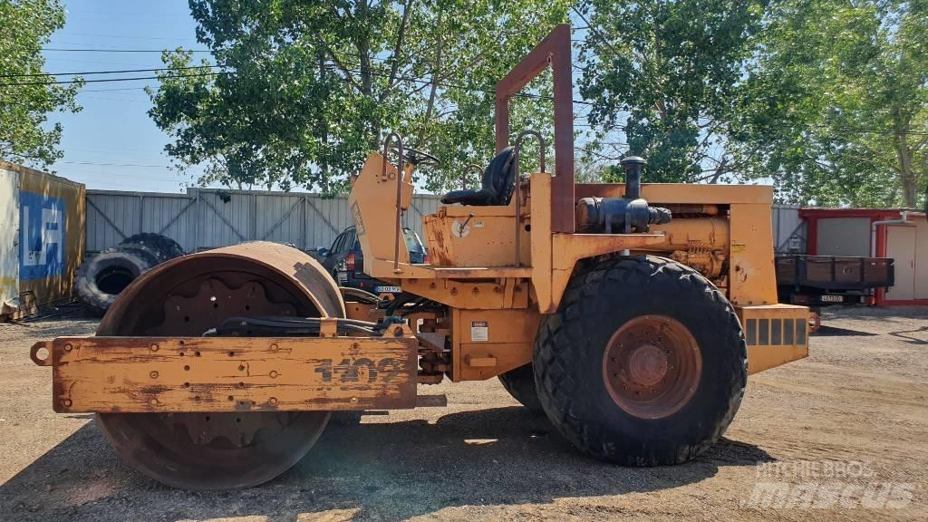 Vibromax 1102 Tahačové válce