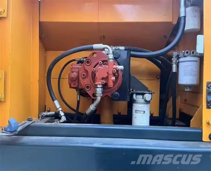 Hyundai R220LC-9S Pásová rýpadla