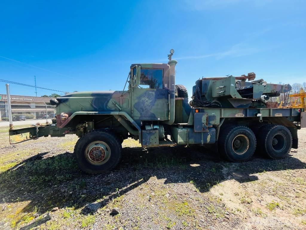 AM General M936 Vyprošťovací vozidla