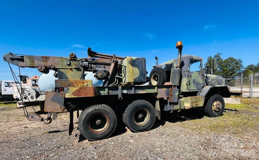 AM General M936 Vyprošťovací vozidla