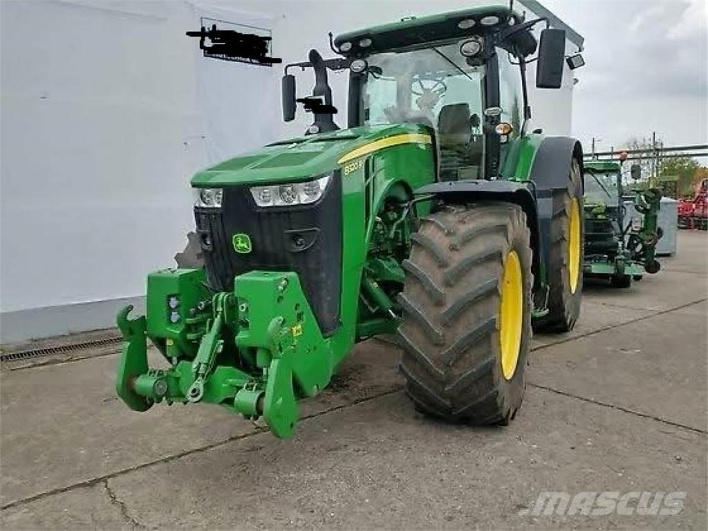 John Deere 8320R Traktory